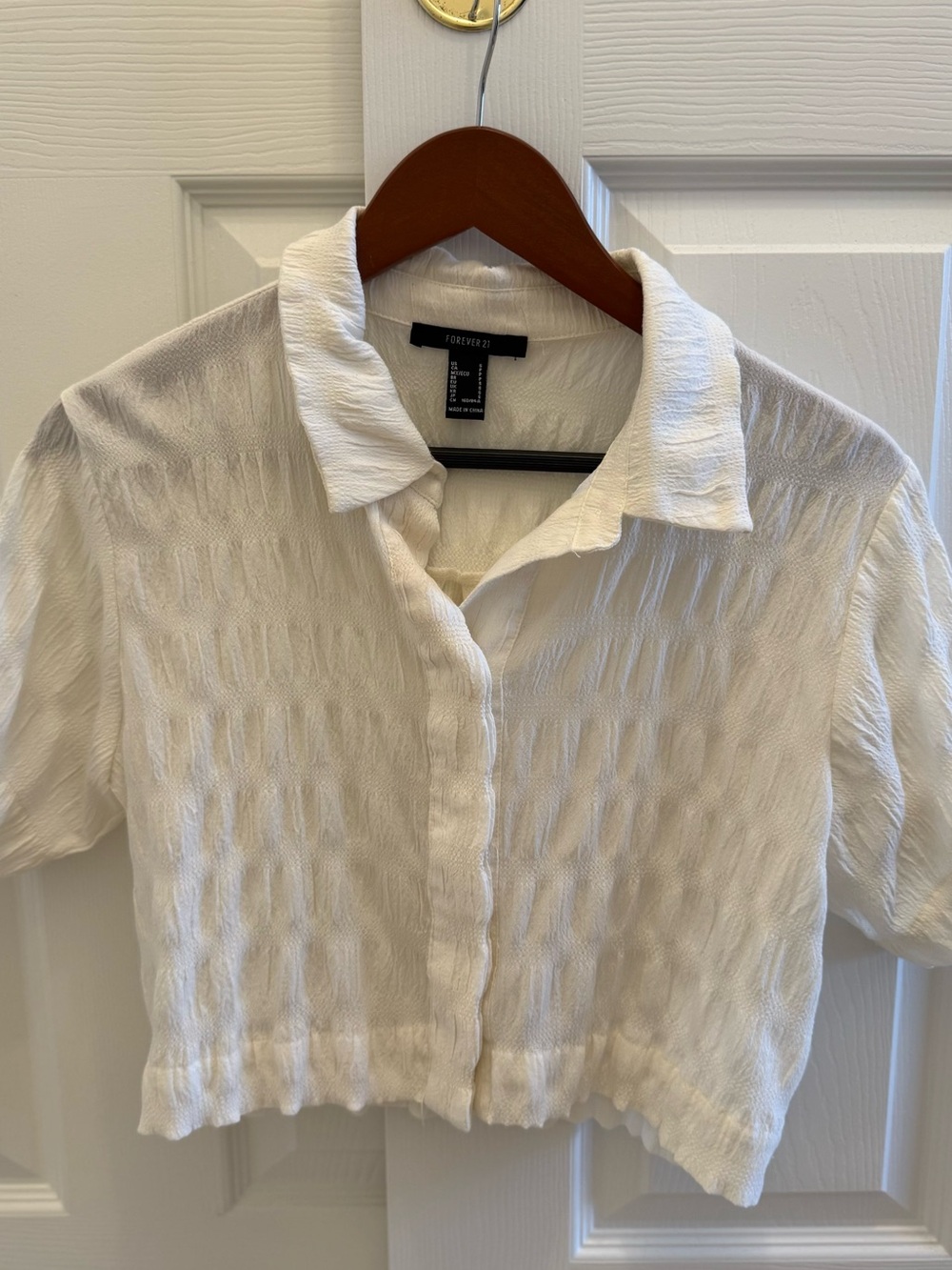 Forever 21 White Textured Collared Crop Top